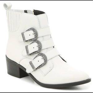 Steve Madden Bark Western Booties